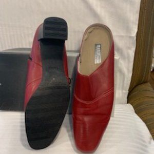 Munro Reese Leather Mule